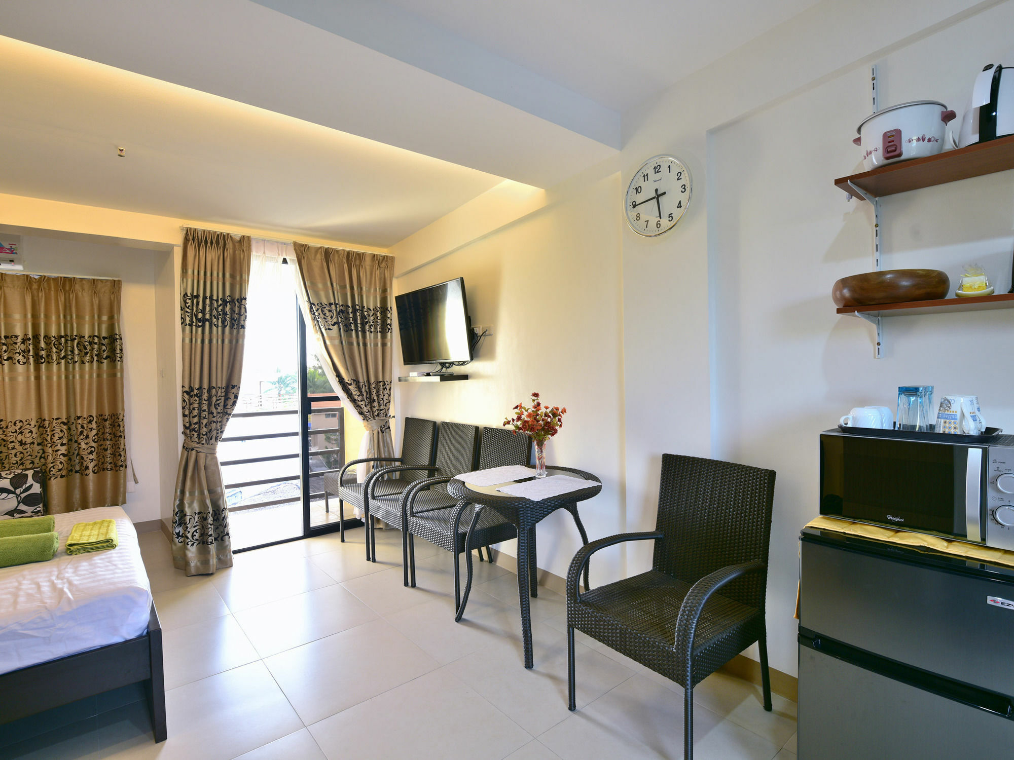 Anahaw Apartments Whitebeach Manoc-Manoc Esterno foto